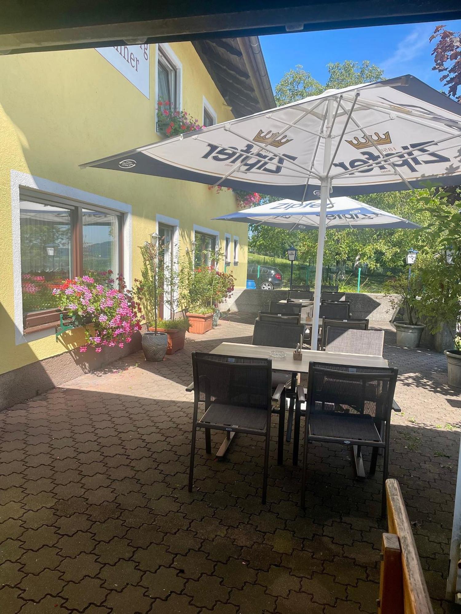 Gasthaus Eggerberg Neumarkt am Wallersee Exterior photo